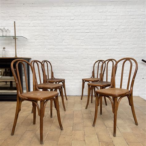 Ensemble De Chaises De Bistrot En Bois Et Cannage