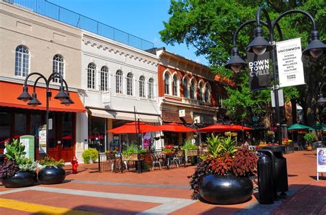 11 Top Attractions & Things to Do in Charlottesville, VA | PlanetWare