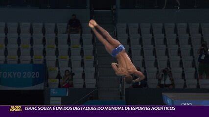 Isaac Souza leva movimentos da ginástica para os saltos de olho na