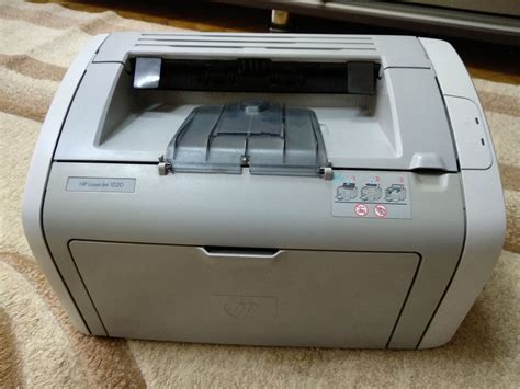Принтер HP LaserJet 1020 + запасной картридж в подарок