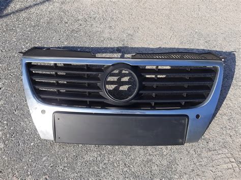 VW PASSAT B6 05 PDC KRATA ZDERZAKA GRILL ATRAPA CHŁODNICY CHROM