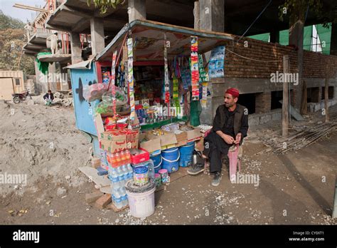 Bazaar In Downtown Kabul Afghanistan Stock Photo Alamy