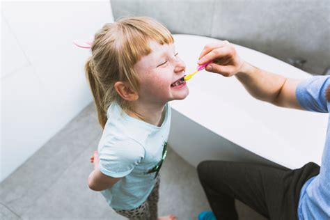 Bambini Disabili Che Rifiutano Di Lavarsi I Denti Conseguenze Al Lungo