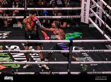 Gervonta Davis Ryan Garcia Knockout Hi Res Stock Photography And Images