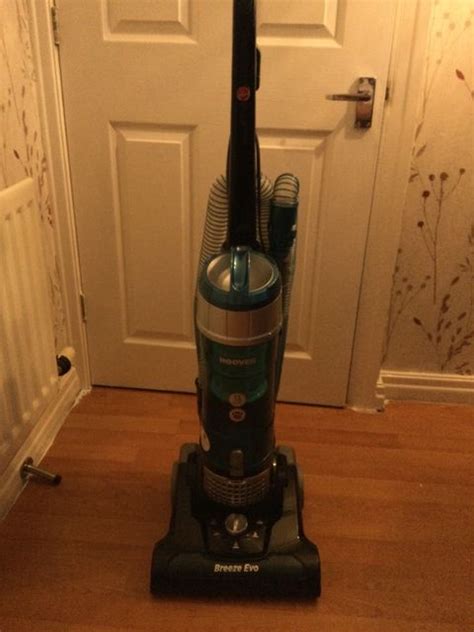 Hoover Breeze Evo For Sale In Leighton Inyourarea Co Uk