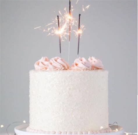 Cake Sparklers Birthday Cake Sparkling Candle, Everything Else on Carousell