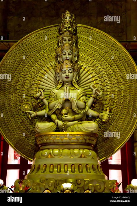 Thousand Hand Buddha Stock Photo Alamy