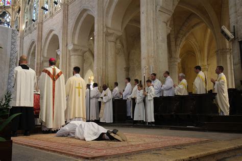 Ordination diaconale d Olivier Lecanu Diocèse de Chartres