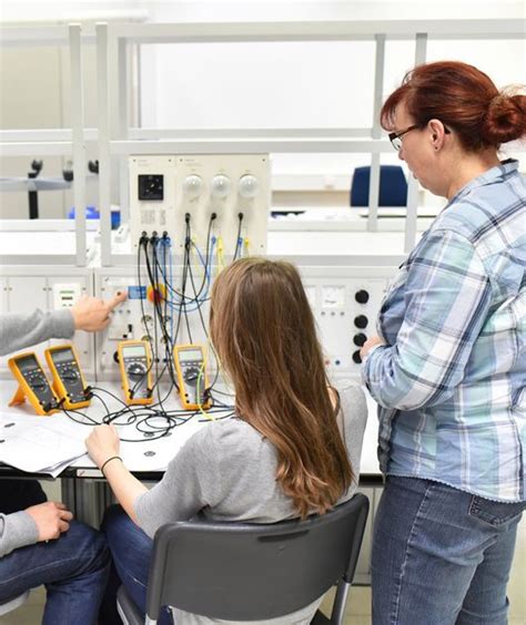 Ausbildung Als Elektroniker Ger Te Und Systeme Ausbildungskompass