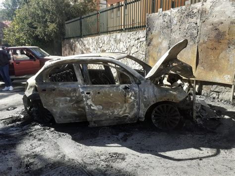 Incendi Auto Tra Racalmuto E Grotte Denunciato Responsabile