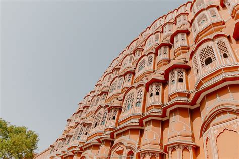 Exploring Hawa Mahal Jaipurs Palace Of The Winds The Common Wanderer