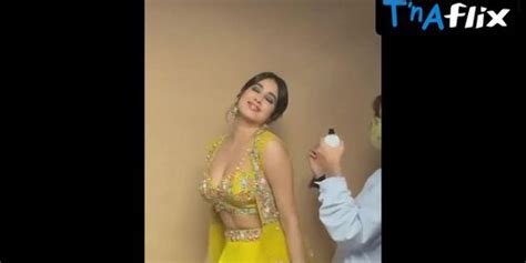 Janhvi Kapoor Breasts Scene In Janhvi Kapoor Hot Pics Collection October Tnaflix