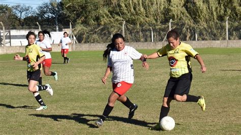 Los Canarios Siguen Volando Alto En El Clausura Del Ascenso Femenino