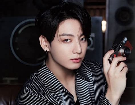 Jungkook BTS Diangkat Sebagai Lelaki Antarabangsa Paling Seksi Pernah