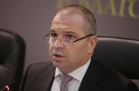 Министър Гроздан Караджов е депозирал оставката си