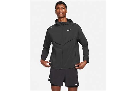 Best running jackets for men to shelter from the…