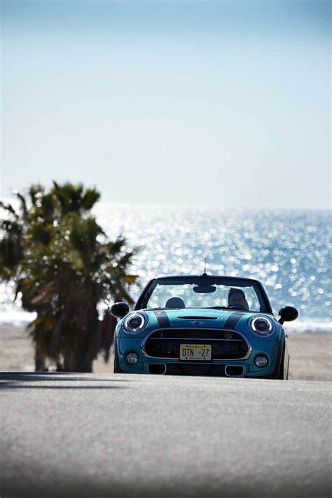 Mini Cooper S Convertible Caribbean Aqua Metallic 022016