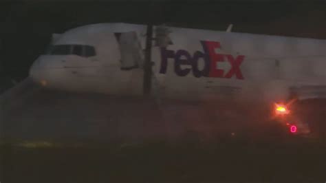 Fedex Plane Forced To Crash Land In Chattanooga Wbir