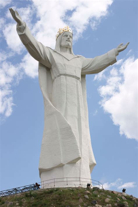 Most Famous Statues Of Jesus Around The World Artofit