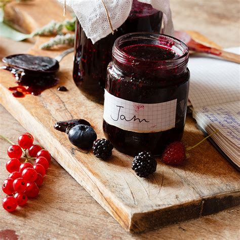 Recette Confiture De Fruits Rouges La Cardamome Facile Rapide