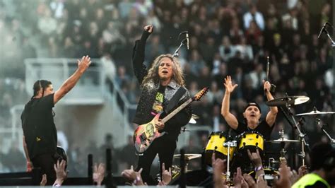 Metallica sube al escenario a un icónico del heavy metal y tocan un