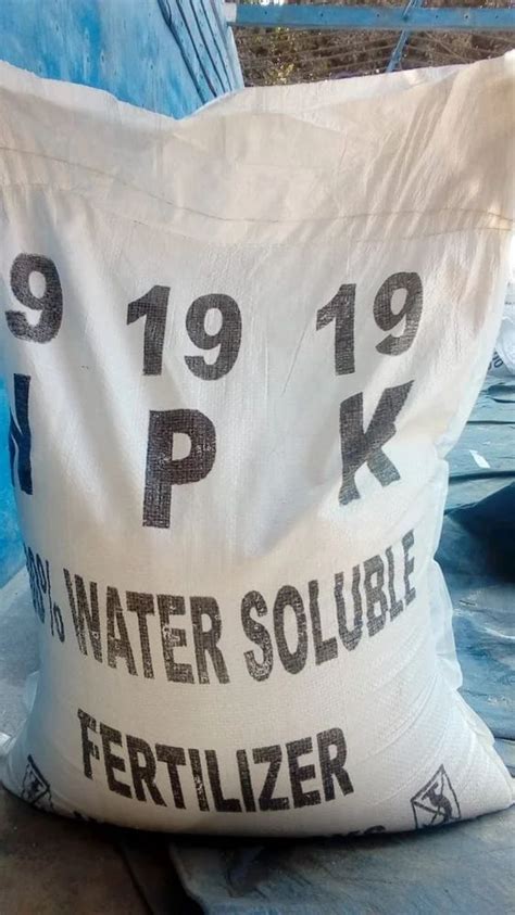 Chemical Grade Packaging Size 50 Kg Water Soluble Fertilizers For