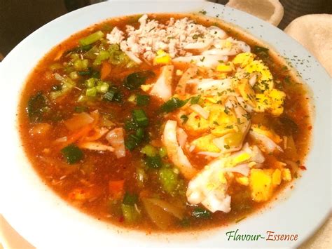 Flavour Essence Szechuan Style Hot Sour Chicken Soup With Sliced Boiled Egg