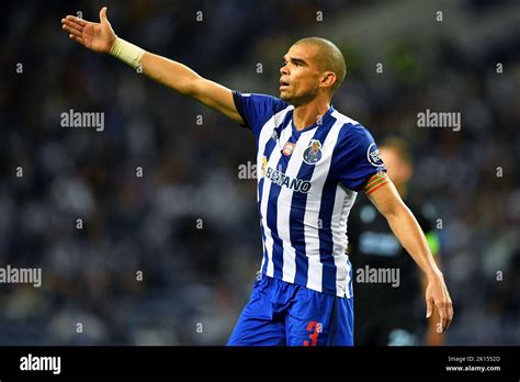 Pepe do Porto, durante a partida entre Porto e Club Brugge, pela 2ª ...