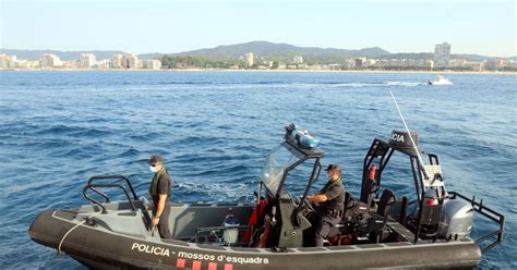 Los Mossos D Esquadra Empiezan A Patrullar En El Mar