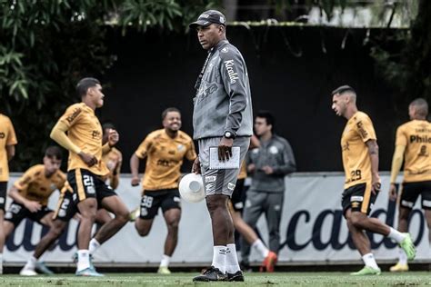 Santos Encerra Prepara O Para Duelo O Atl Tico Veja Prov Vel