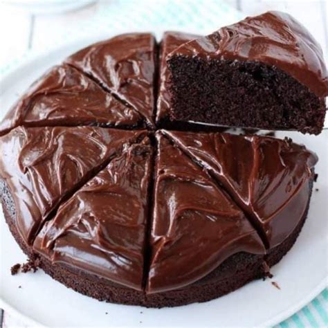 Spongy Eggless Chocolate Cake Viral Recipes