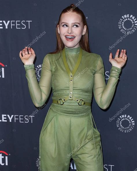 La Actriz Estadounidense Madelaine Petsch Llega Al PaleyFest LA 2022