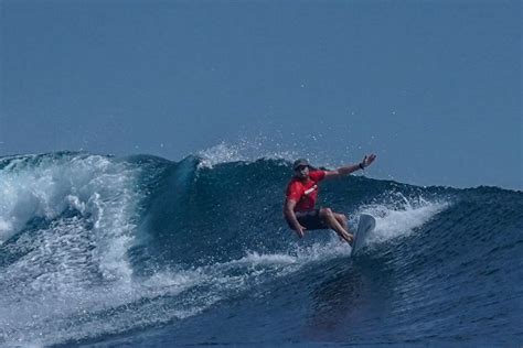 Ini Dia Spot Surfing Terbaik Kelas Dunia Yang Ada Di Indonesia