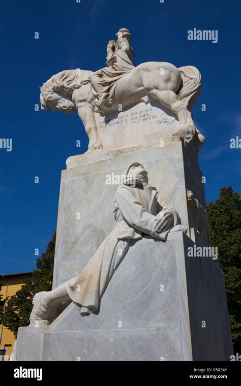 Monumento Ai Caduti Monument For The Fallen Pietrasanta Tuscany