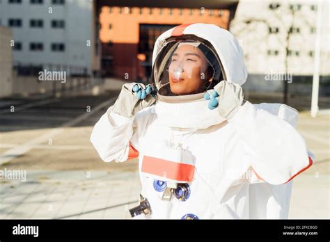 Astronaut Holding Helmet Hi Res Stock Photography And Images Alamy