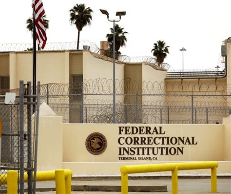 Los Angeles Times: Terminal Island prison inmates have worst ...