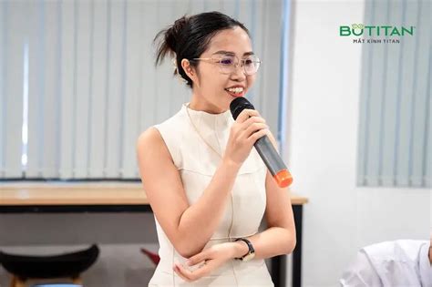 Học nghề gì cho nữ hiện nay Khám phá những ngành nghề hot nhất