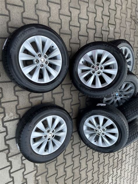 Kola Felgi Skoda Kamiq Scala 16 Cali Opony 205 60 16 Goodyear Letnie