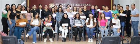 Entrega IMM 34 apoyos económicos del Programa Madres Jóvenes Estudiantes