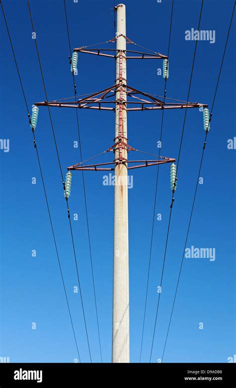 Linien Pylon Fotos Und Bildmaterial In Hoher Aufl Sung Alamy