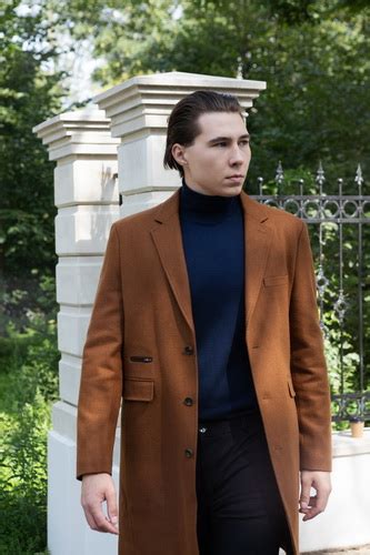 Терракотовое мужское пальто купить в Нижнем Новгороде модель №16