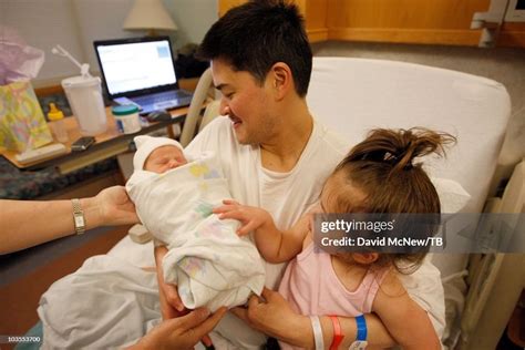 Thomas Beatie Giving Birth