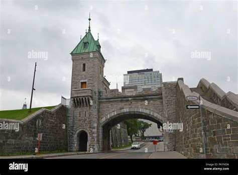 Quebec City Walls Hi Res Stock Photography And Images Alamy