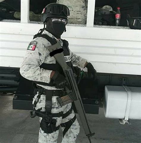 Gn Elemento De La Guardia Nacional 💀🇲🇽🔱 Fuerzas Especiales De Mexico Fuerzas Armadas De