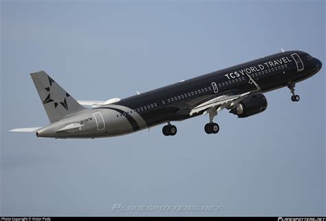 G OATW Titan Airways Airbus A321 253NX Photo By Victor Pody ID