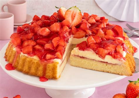 Erdbeerkuchen Mit Vanillecreme Klassisch Nicoles Zuckerwerk