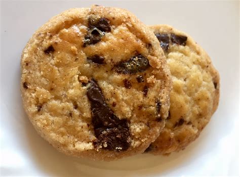 Salted Butter Chocolate Chunk Shortbread Visions Of Sugar Plum