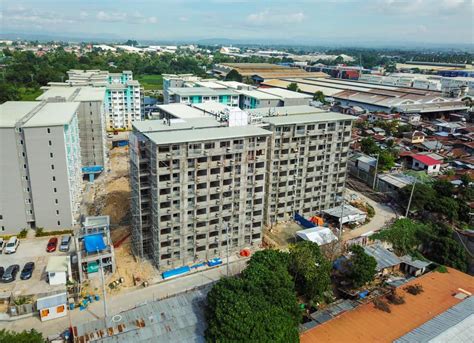 Damosa Land Tops Off Last Seawind Tower