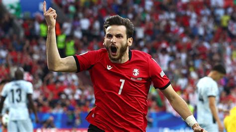 Euro 2024 Moment Of The Day Kvaratskhelia Outshines Idol Ronaldo On