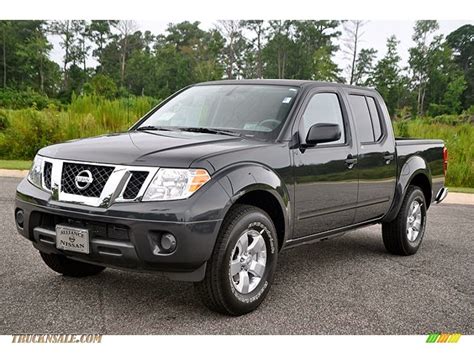 Nissan Frontier SV Crew Cab Car - DigitPrice